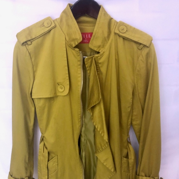 Elle Trench Coat. Size Medium. Fully lined. Color: Mustard Yellow - Picture 4 of 8